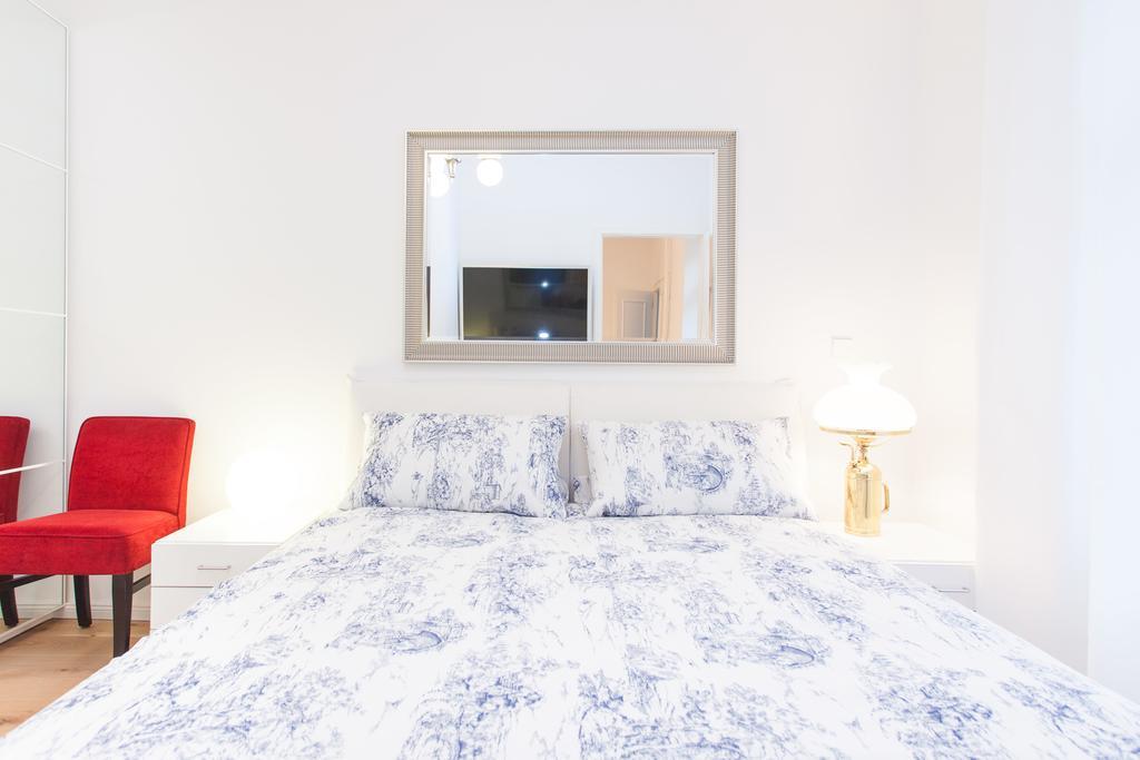 Appartement Downtown Torstr, 4 Unique Units From 1-3 Bedrooms Berlijn