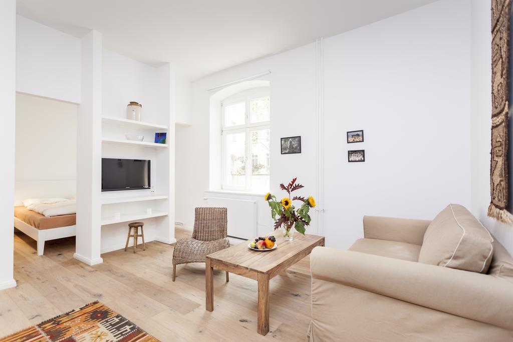 Downtown Torstr, 4 Unique Units From 1-3 Bedrooms Appartement *